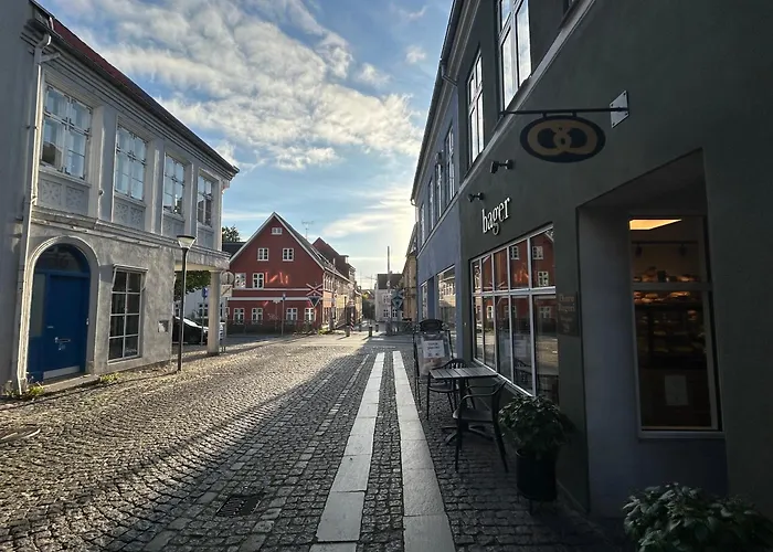 Appartement Hel Bylejlighed I Det Gamle Pulsernede *