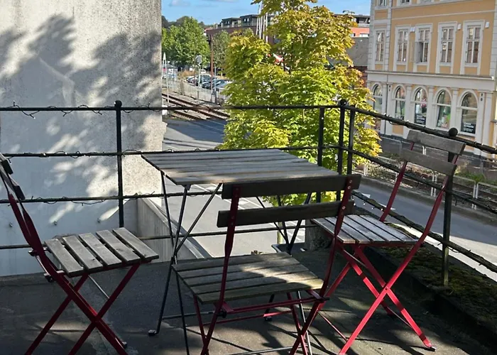 Lejlighed Hel Bylejlighed I Det Gamle Pulsernede Svendborg